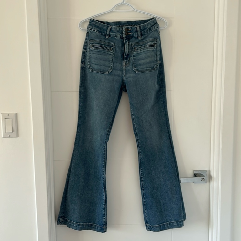 American eagle flare leg jeans